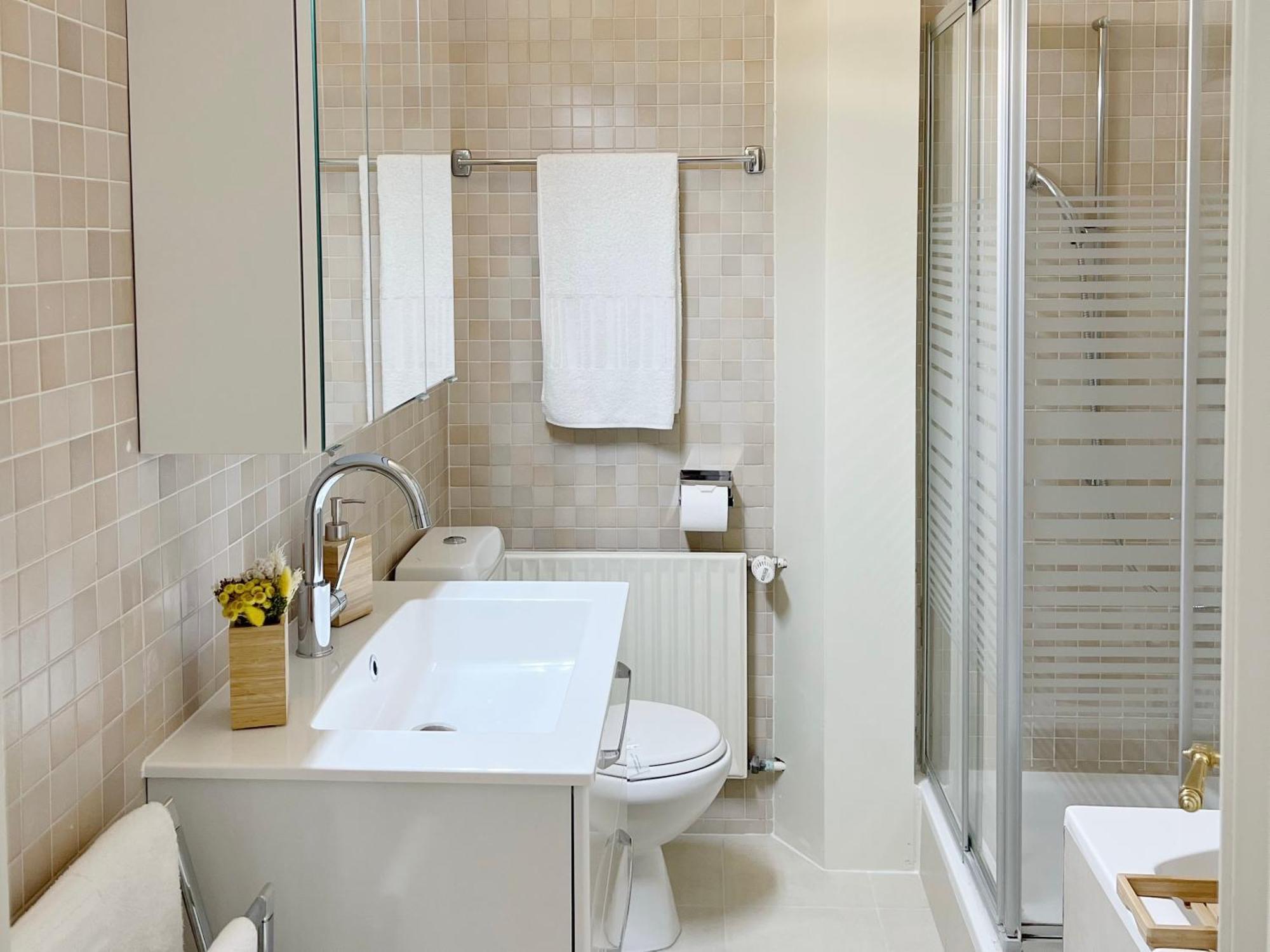 Montreux Riviera Suite Waterfront 3 Bedrooms Private Parking Екстериор снимка