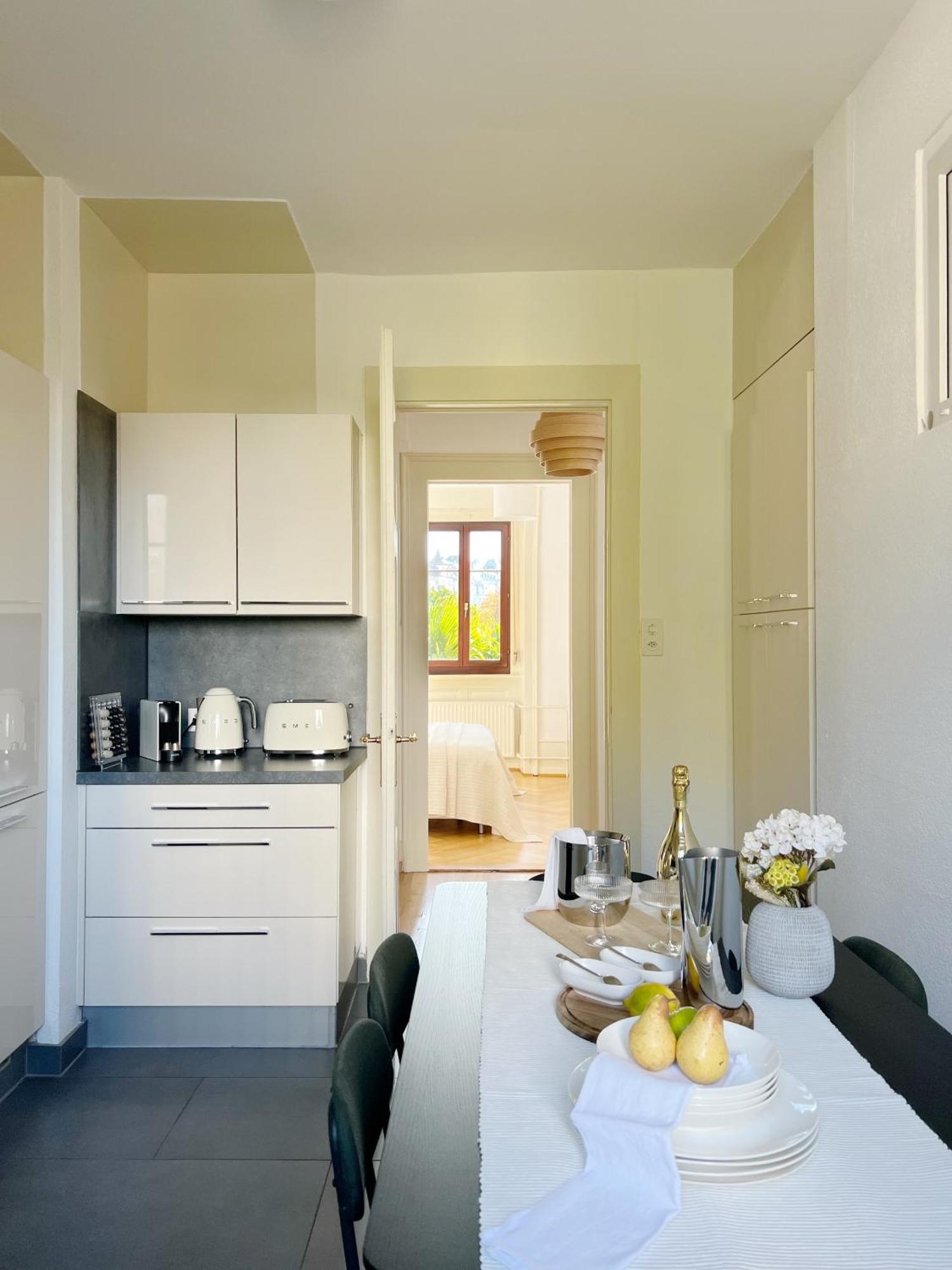 Montreux Riviera Suite Waterfront 3 Bedrooms Private Parking Екстериор снимка