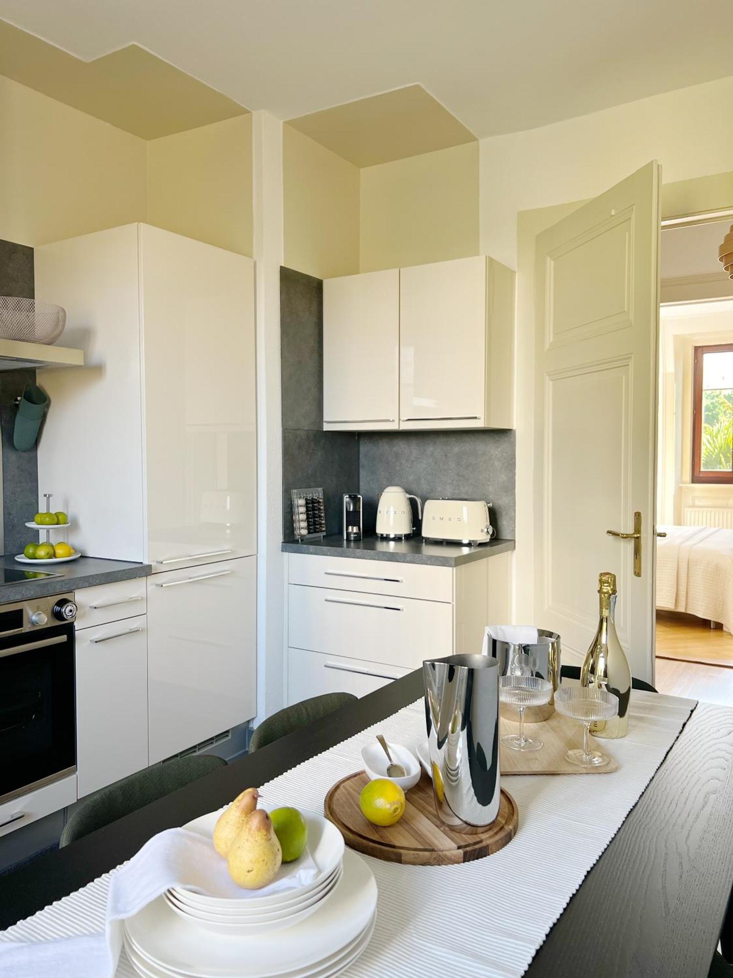 Montreux Riviera Suite Waterfront 3 Bedrooms Private Parking Екстериор снимка